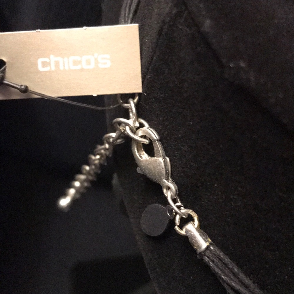 ❤️❤️Chico’s necklace - Picture 3 of 3